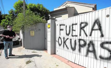 ¿QUÉ HACER SI OKUPAN TU VIVIENDA MIENTRAS ESTÁS DE VACACIONES?