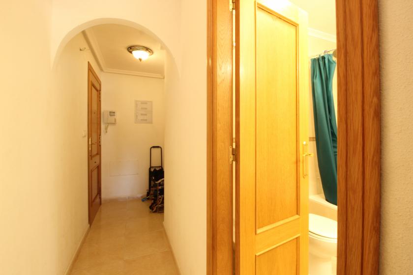 Grupo Nexus Real Estate sells an apartment on Avenida del Puerto, Guardamar del Segura in Nexus Grupo