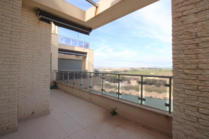 Inmobiliaria Grupo Nexus presents an exclusive duplex penthouse in the prestigious Puerto Marino urbanization. in Nexus Grupo