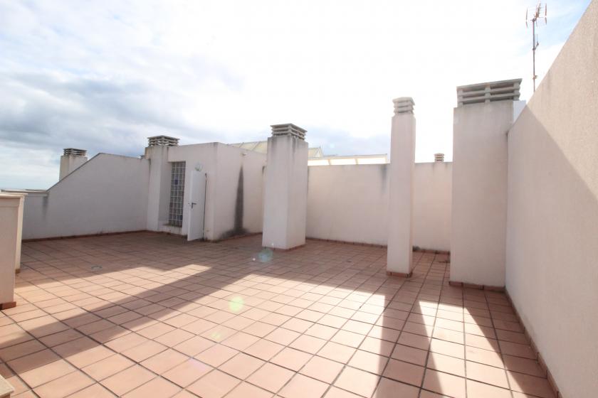 Inmobiliaria Grupo Nexus presents an exclusive duplex penthouse in the prestigious Puerto Marino urbanization. in Nexus Grupo