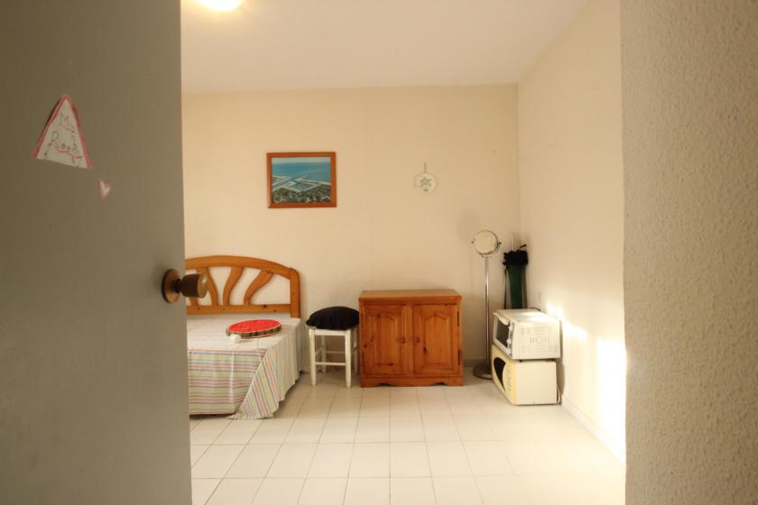 Grupo Nexus Real Estate is selling an apartment on Arenas  Street in Guardamar del Segura.  in Nexus Grupo