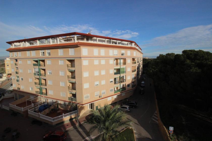 Grupo Nexus Real Estate is selling an apartment on Arenas  Street in Guardamar del Segura.  in Nexus Grupo