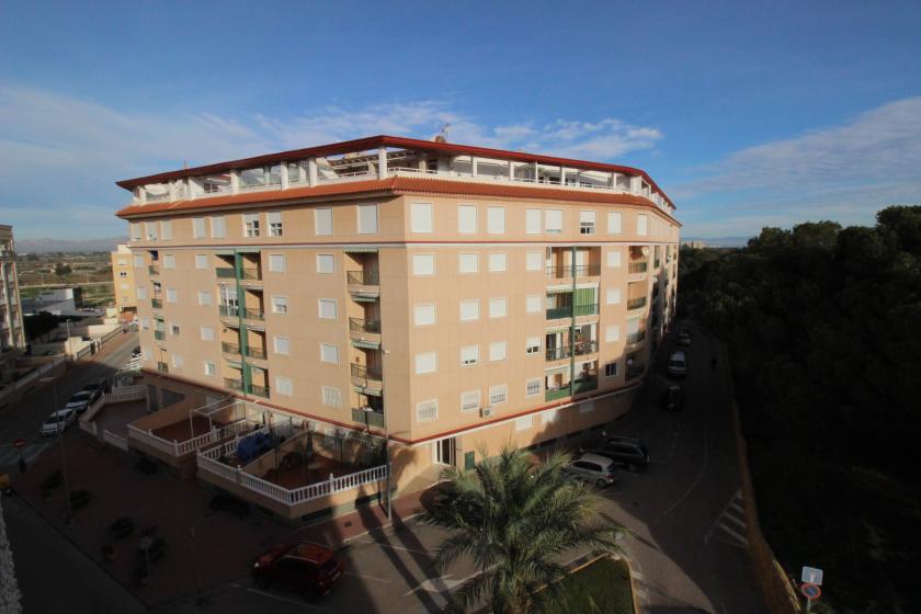 Grupo Nexus Real Estate is selling an apartment on Arenas  Street in Guardamar del Segura.  in Nexus Grupo