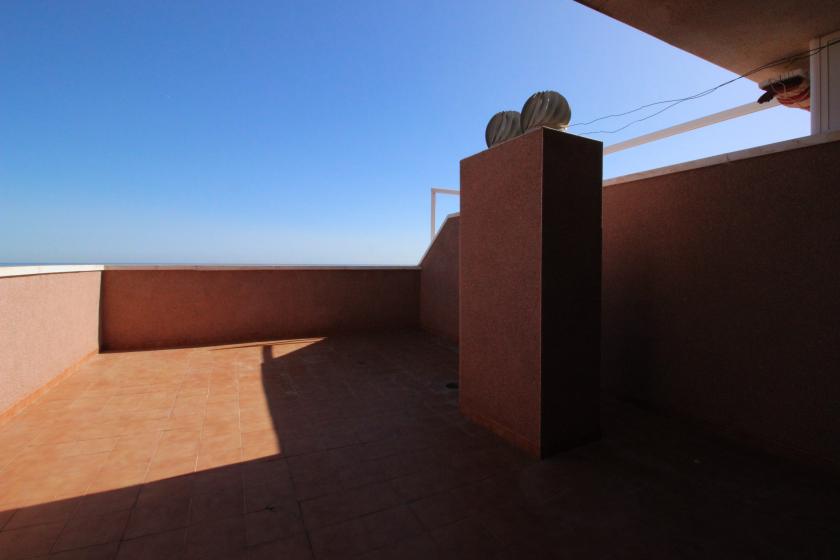 Grupo Nexus sprzedaje imponujący penthouse na ulicy Alcalde Rosalino Pérez Hernández w Guardamar del Segura in Nexus Grupo
