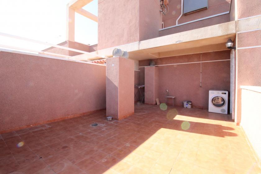 Grupo Nexus sprzedaje imponujący penthouse na ulicy Alcalde Rosalino Pérez Hernández w Guardamar del Segura in Nexus Grupo