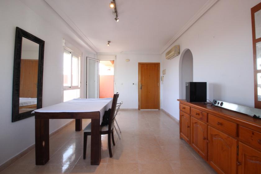 Grupo Nexus sprzedaje imponujący penthouse na ulicy Alcalde Rosalino Pérez Hernández w Guardamar del Segura in Nexus Grupo