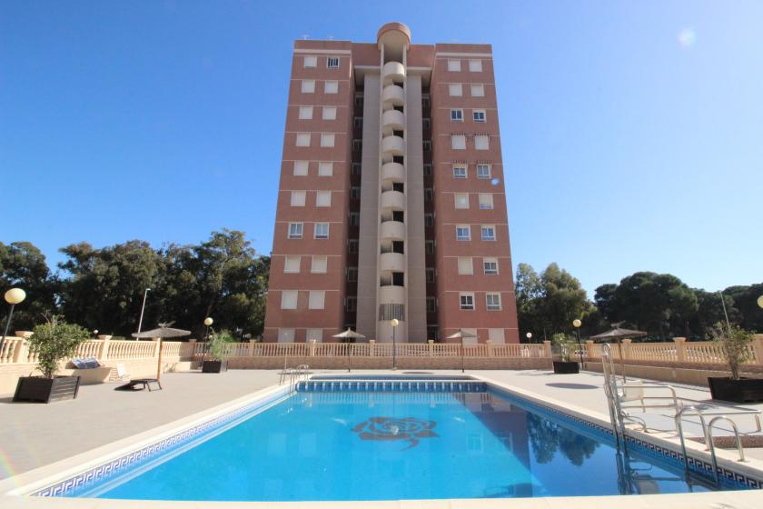 Grupo Nexus sprzedaje imponujący penthouse na ulicy Alcalde Rosalino Pérez Hernández w Guardamar del Segura in Nexus Grupo