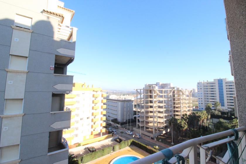 Your ideal home awaits you in this spectacular sixth-floor apartment with stunning views. Don't miss out in Nexus Grupo