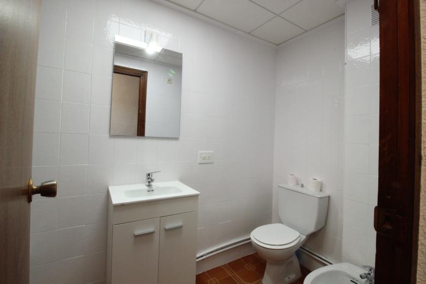Inmobiliaria  Grupo  Nexus, Alquila  piso para todo el año en calle  San Emigdio in Nexus Grupo