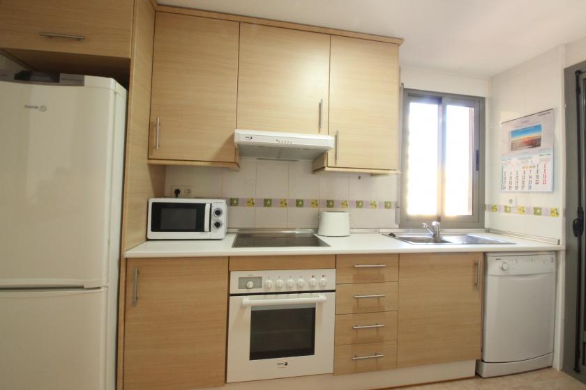 Inmobiliaria Grupo Nexus alquila piso para todo el año en calle  Médico Basilio Paredes Gomez  in Nexus Grupo