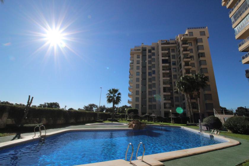Inmobiliaria Grupo Nexus alquila piso para todo el año en calle  Médico Basilio Paredes Gomez  in Nexus Grupo