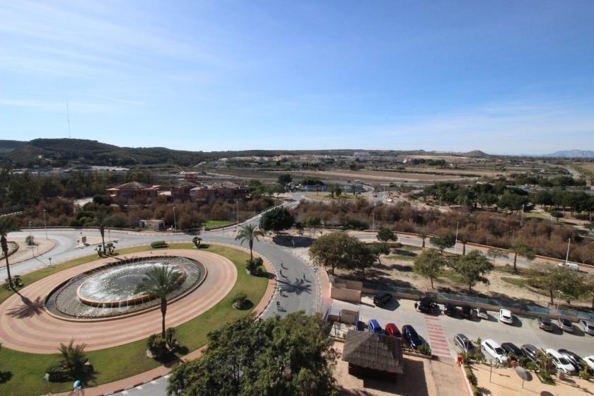 Inmobiliaria Grupo Nexus, Alquila piso para todo el año en Avenida Del Puerto 1 in Nexus Grupo