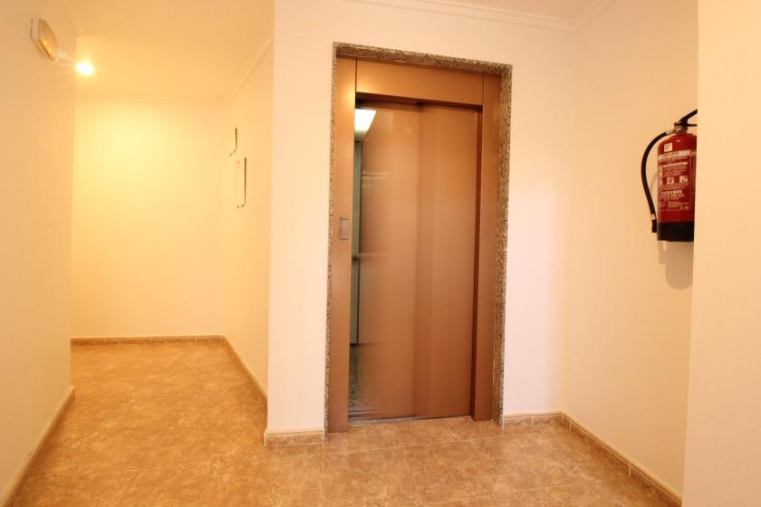 REAL ESTATE, GRUPO NEXUS SELLS APARTMENT ON LUIS RIVERA STREET IN GUARDAMAR DEL SEGURA in Nexus Grupo