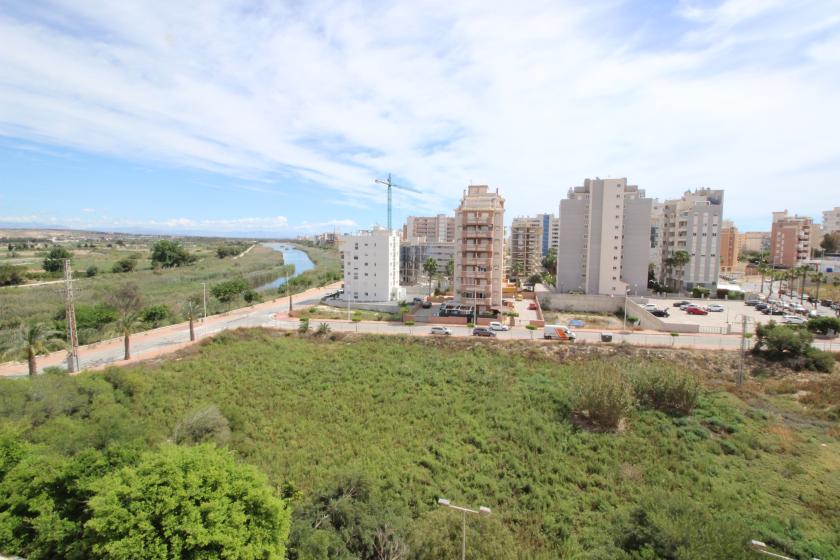 Inmobiliaria Grupo Nexus, Alquila piso para todo el año en Guardamar del Segura in Nexus Grupo