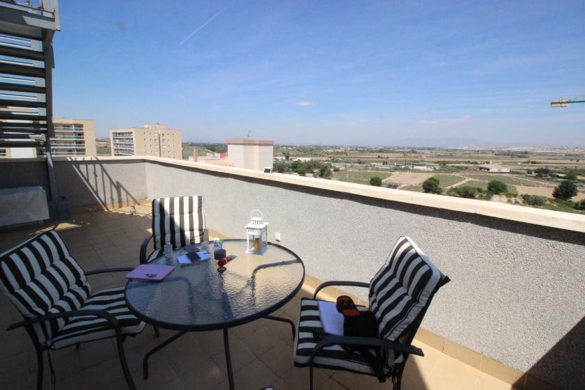 Grupo Nexus Real Estate offers you an exclusive duplex attic for sale on Avenue del Puerto, Guardamar del Segura. in Nexus Grupo
