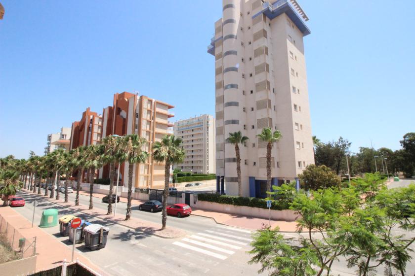GRUP NEXUS MAKELAARDIJ, VERHUURT EEN APPARTEMENT VOOR HEEL JAAR. in Nexus Grupo