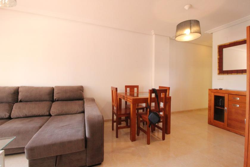 GRUP NEXUS MAKELAARDIJ, VERHUURT EEN APPARTEMENT VOOR HEEL JAAR. in Nexus Grupo