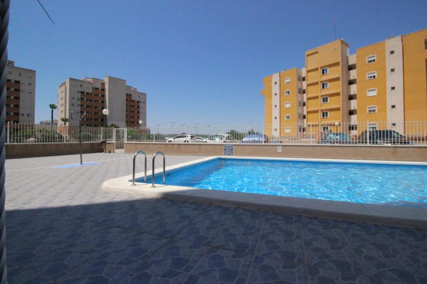 GRUP NEXUS MAKELAARDIJ, VERHUURT EEN APPARTEMENT VOOR HEEL JAAR. in Nexus Grupo
