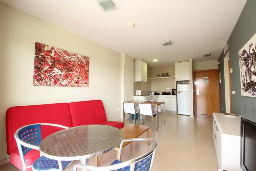 INMOBILIARIA GRUPO NEXUS VENDE APARTAMENT TURISTICO EN COMPLEJO SUN BEACH in Nexus Grupo
