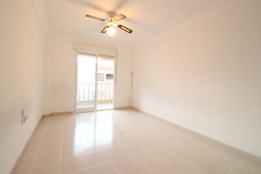 Real Estate Group Nexus presents for sale a beautiful apartment on Sanchís Guarner Street, ideal for living. in Nexus Grupo