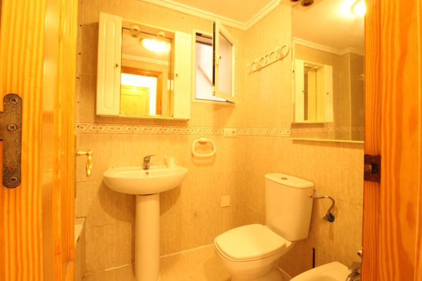 Real Estate Group Nexus presents for sale a beautiful apartment on Sanchís Guarner Street, ideal for living. in Nexus Grupo
