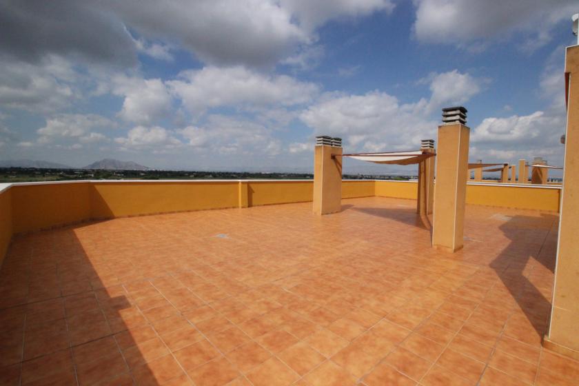 Realitní kancelář Grupo Nexus nabízí k prodeji sklady ve čtvrti Los Palacios, Formentera del Segura in Nexus Grupo