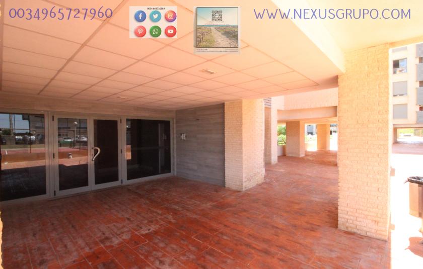 Realitní skupina Nexus nabízí k prodeji nádherný byt v rezidenční čtvrti Puerto Marino. in Nexus Grupo