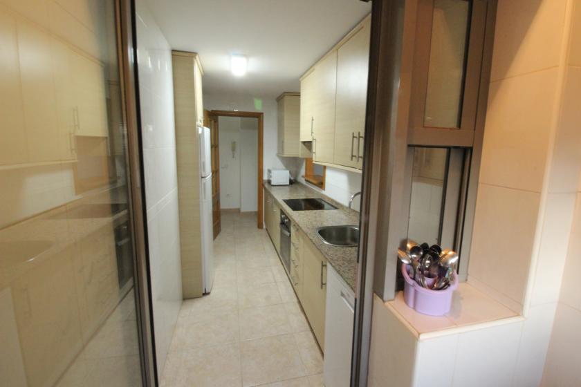 Realitní skupina Nexus nabízí k prodeji nádherný byt v rezidenční čtvrti Puerto Marino. in Nexus Grupo