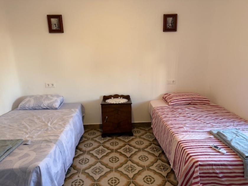 Realitní kancelář GRUPO NEXUS pronajímá dům na ulici Almoradí, poblíž hradu. in Nexus Grupo