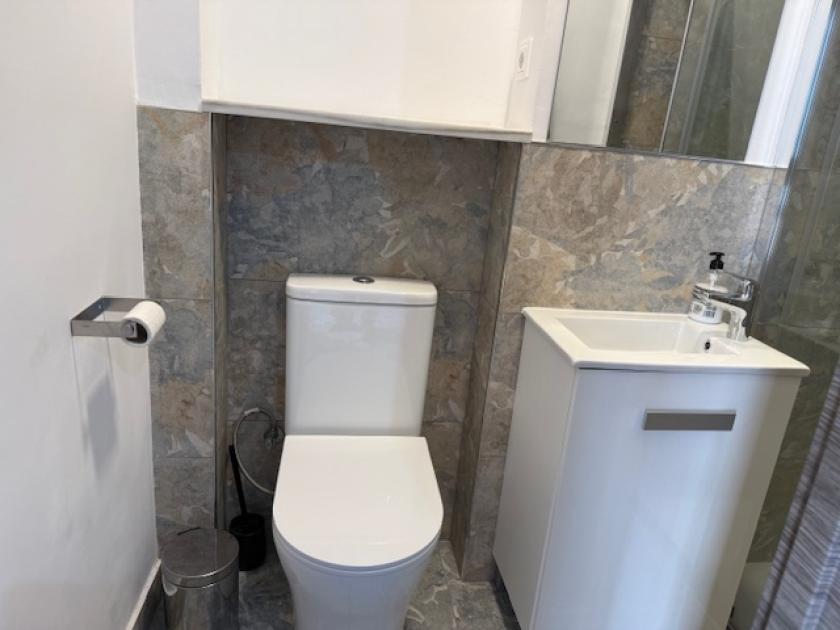 Realitní kancelář GRUPO NEXUS pronajímá dům na ulici Almoradí, poblíž hradu. in Nexus Grupo