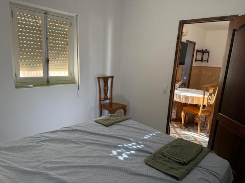 Realitní kancelář GRUPO NEXUS pronajímá dům na ulici Almoradí, poblíž hradu. in Nexus Grupo