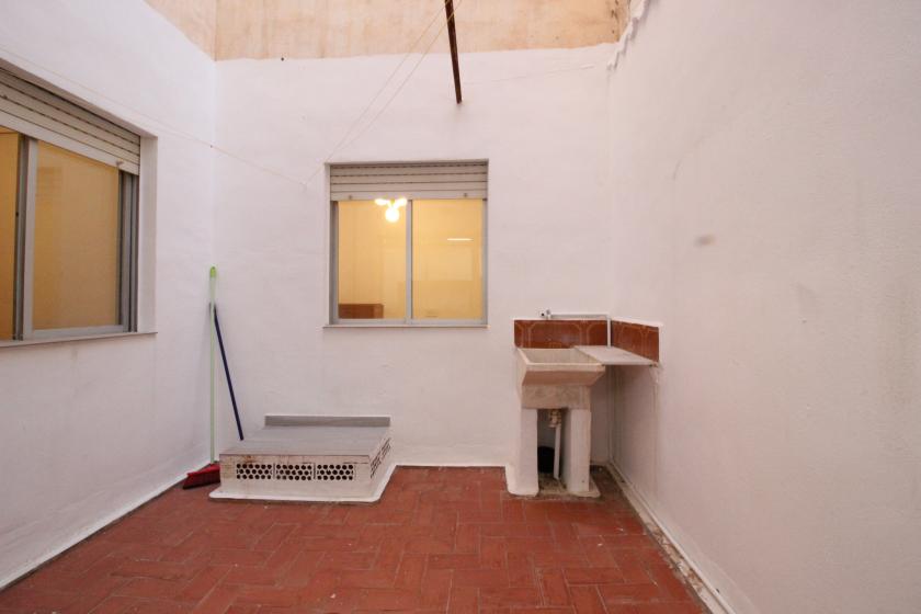 GRUPO NEXUS Real Estate offers for sale an apartment on San Emigdio Street, Guardamar del Segura. in Nexus Grupo