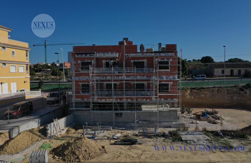 INMOBILIARIA GRUPO NEXUS VENDE BUNGALOWS DE LUJO EN BENIJOFAR in Nexus Grupo