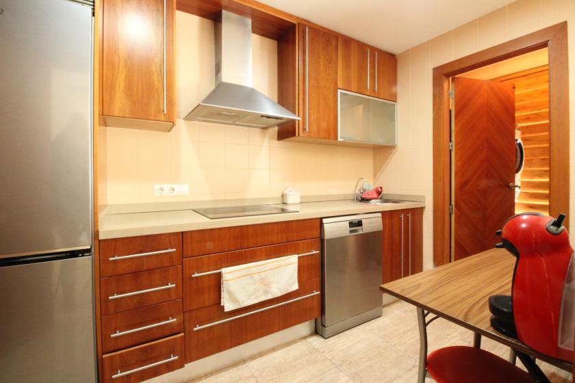 INMOBILIARIA, NEXUS GROUP WYNAJMUJE LUKSUSOWY APARTAMENT PRZY CALLE SAN JOSÉ NA CAŁY ROK in Nexus Grupo