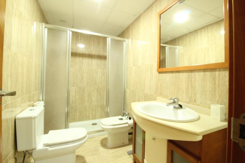 INMOBILIARIA, NEXUS GROUP WYNAJMUJE LUKSUSOWY APARTAMENT PRZY CALLE SAN JOSÉ NA CAŁY ROK in Nexus Grupo