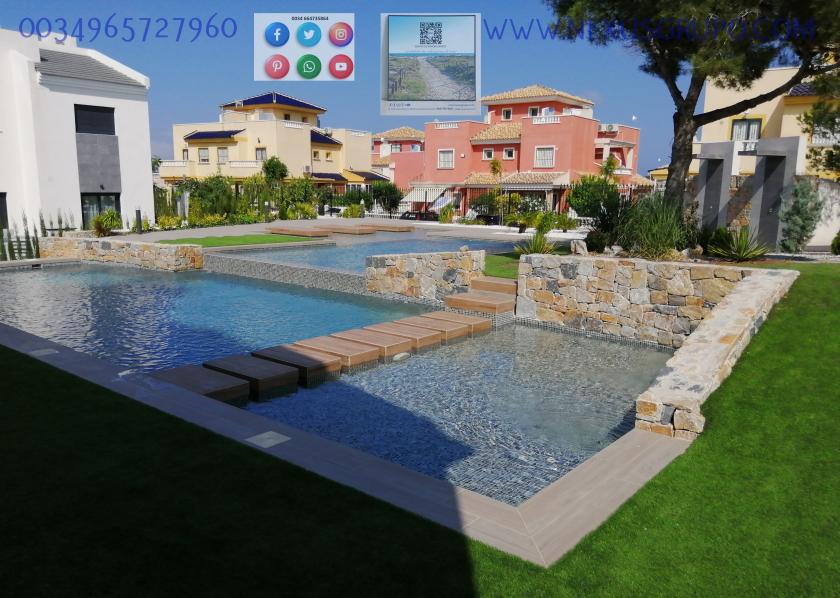 INMOBILIARIA, GRUPO NEXUS, VENDE 58 BUNGALOWS EN PLANTA BAJA Y ALTA, EN LOS BALCONES DE TORREVIEJA in Nexus Grupo