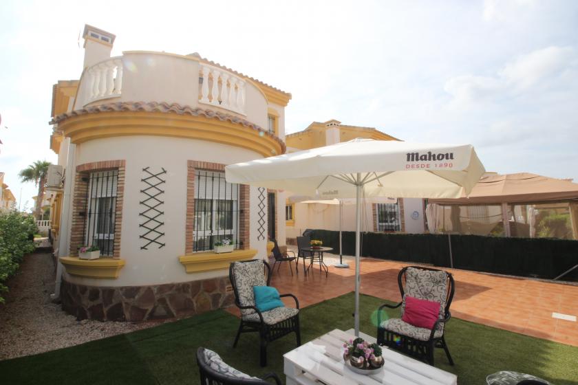 REAL ESTATE, GRUPO NEXUS, RENT VILLA FOR THE WHOLE YEAR, IN EL RASO in Nexus Grupo