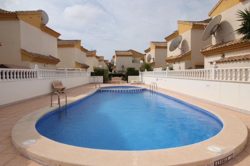 REAL ESTATE, GRUPO NEXUS, RENT VILLA FOR THE WHOLE YEAR, IN EL RASO in Nexus Grupo