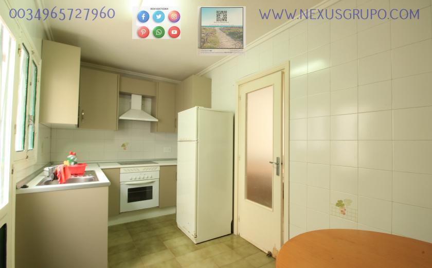 INMOBILIARIA, GRUPO NEXUS, ALQUILA CHALET ADOSADO PARA TODO EL AÑO, EN CALLE PUERTO RICO, GUARDAMAR DEL SEGURA in Nexus Grupo