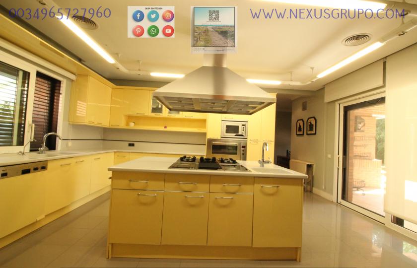 ONROEREND GOED, GRUPO NEXUS, VERKOOPT LUXE VILLA IN MATOLA ELCHE in Nexus Grupo