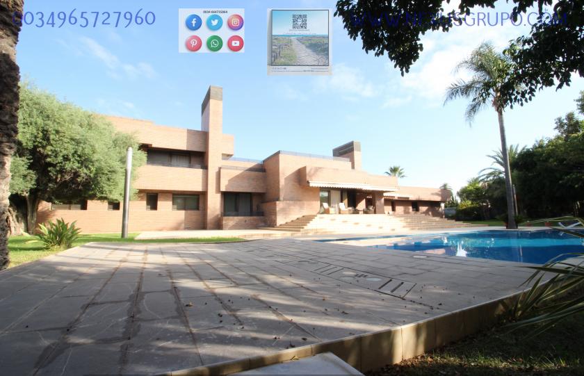 REAL ESTATE, GRUPO NEXUS, SELLS LUXURY VILLA IN MATOLA ELCHE in Nexus Grupo