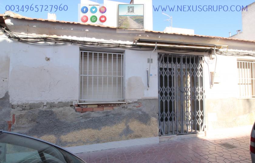 INMOBILIARIA, GRUPO NEXUS, VENDE CASA, PARA RESTAURAR EN LA CALLE SAN EMIGDIO in Nexus Grupo