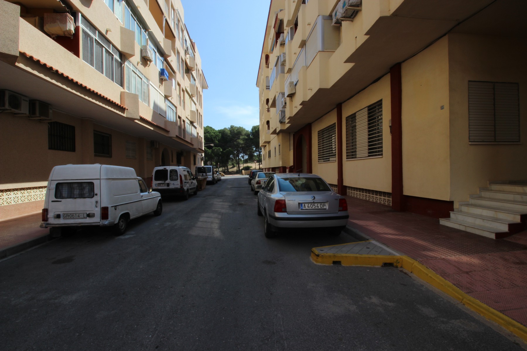 0 Slaapkamer Ondergrondse parking in Zona Norte - Herverkoop in Nexus Grupo